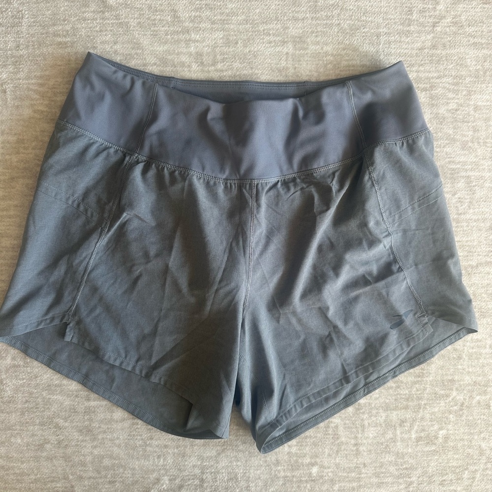NEW Brooks Chaser 5” Shorts